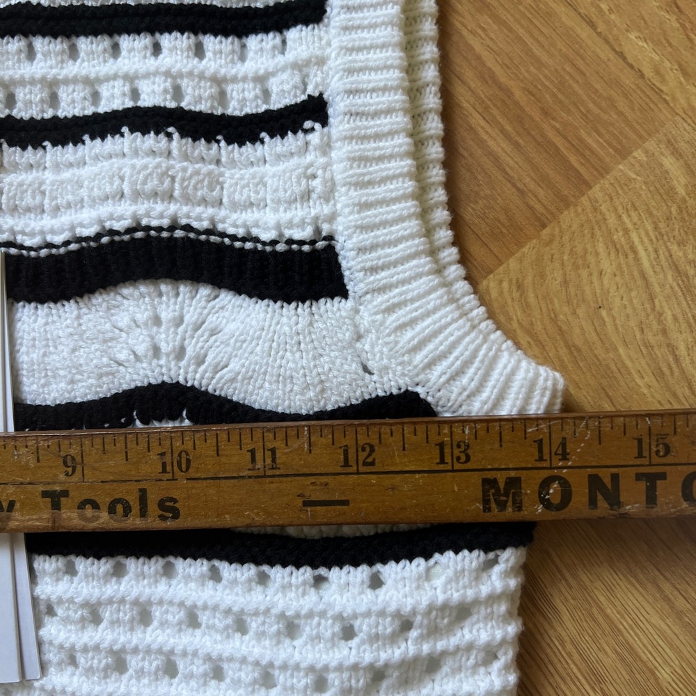 NWT House of Harlow 1960 Womens XS Crochet Knit Tank Striped Fringe Sweater Vest - Picture 7 of 9